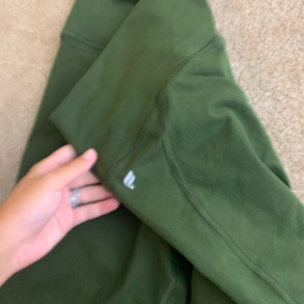 Fabletics Olive green cropped athletic leggings - Picture 2 of 5